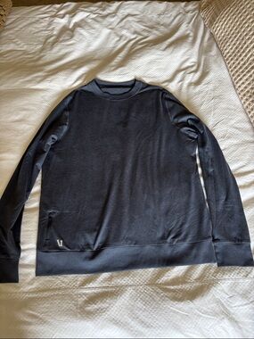 Vuori Mens Navy Blue Long Sleeve Shirt